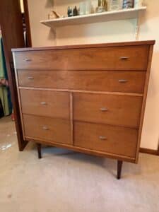 Dixie-Furniture-Mid-Century-Modern-Dresser-1
