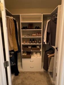 Estate-Closet-Contents-Assortment