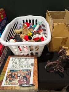 Estate-Collection-of-Vintage-Board-Games-Novelty-Decor-and-Sports-Collectibles-fourth-image