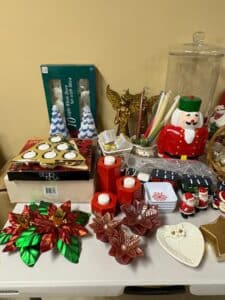 Estate-Sale-Christmas-Holiday-Decor-Collection-1