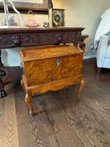 French-Provincial-Burl-Walnut-Blanket-Chest-by-Martinsville