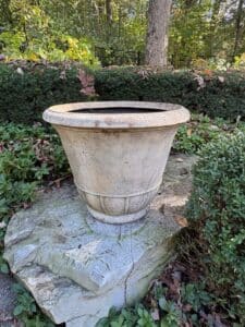 Garden-Statuary-Set-Three-Concrete-Planters-and-One-Curved-Bench