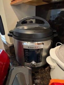 Instant-Pot-Ultra-Quart-Multi-Use-Pressure-Cooker