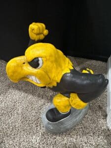Iowa-Hawkeyes-Herky-Stone-College-Mascot-Statue-second-image