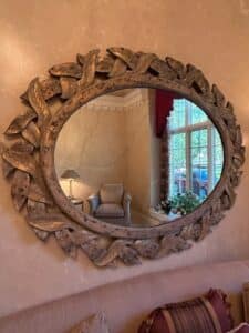Italian-Neoclassical-Style-Giltwood-Leaf-Mirror