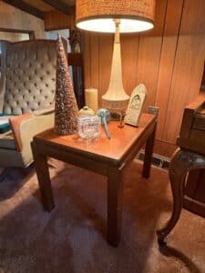 Mid-Century-Modern-Ceramic-Table-Lamp-second-image