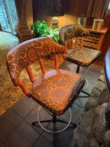 Mid-Century-Modern-Swivel-Bar-Stools