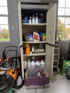 Plastic-Garage-Storage-Cabinet-second-image