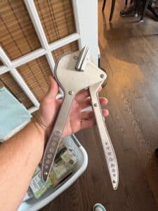 QuickKutz-Squeeze-Hand-Held-Die-Cutting-Tool