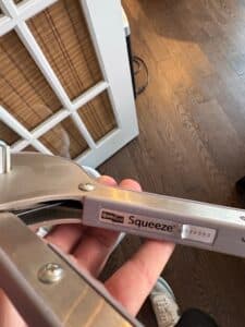 QuickKutz-Squeeze-Hand-Held-Die-Cutting-Tool-second-image