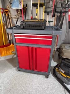 Rubbermaid-Mobile-Workcenter