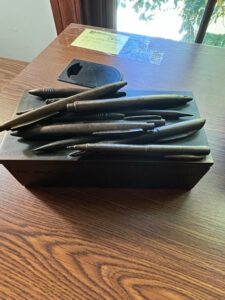 TMS-Ernest-Hemingway-Quote-Decorative-Pen-Box-second-image