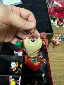 The-Bradford-Editions-Bugs-Bunny-Friends-Christmas-Ornaments-Set-fourth-image