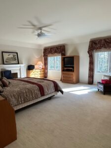 Traditional-Bedroom-Furniture-Set