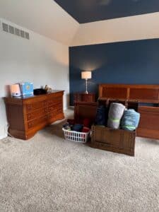 Traditional-Cherry-Finish-Bedroom-Set