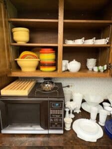Vintage-Amana-Radarange-Microwave-Oven