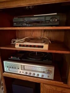 Vintage-Audio-and-Video-Entertainment-Stack