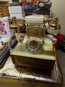 Vintage-Deco-Tel-French-Provincial-Style-Rotary-Telephone