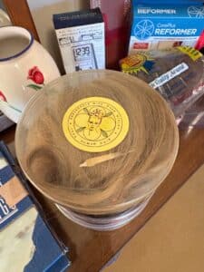 Vintage-Expandable-Wire-Base-Wiglet-Collection-fourth-image