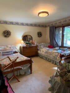 Vintage-Maple-Twin-Bedroom-Set