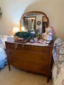 Vintage-Maple-Twin-Bedroom-Set-fourth-image