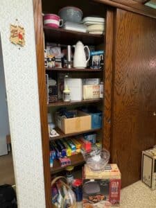 Vintage-Mid-Century-Estate-Kitchen-Collection-fifth-image