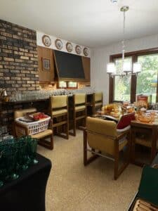 Vintage-Mid-Century-Estate-Kitchen-Collection-second-image