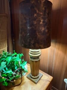 Vintage-Neoclassical-Brass-Table-Lamp-second-image