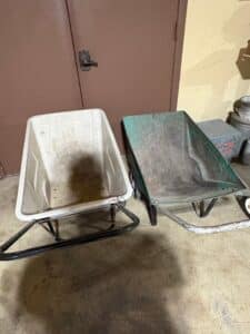 Vintage-Red-Devil-Lawn-Spreader-second-image
