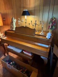Wurlitzer-Console-Piano