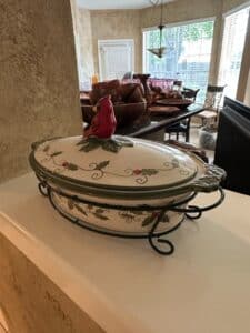 Temp-Tations-Cardinal-Holly-Oval-Casserole-Dish