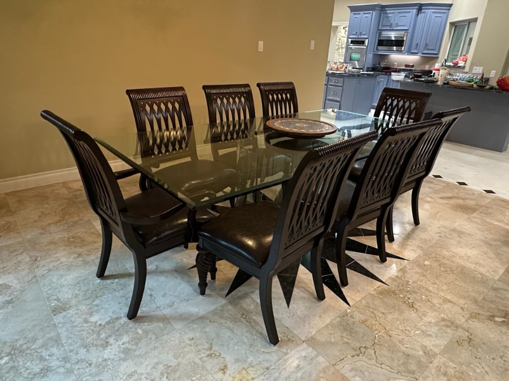 Blue Moon NW Houston – Inside Lake Windcrest Estate