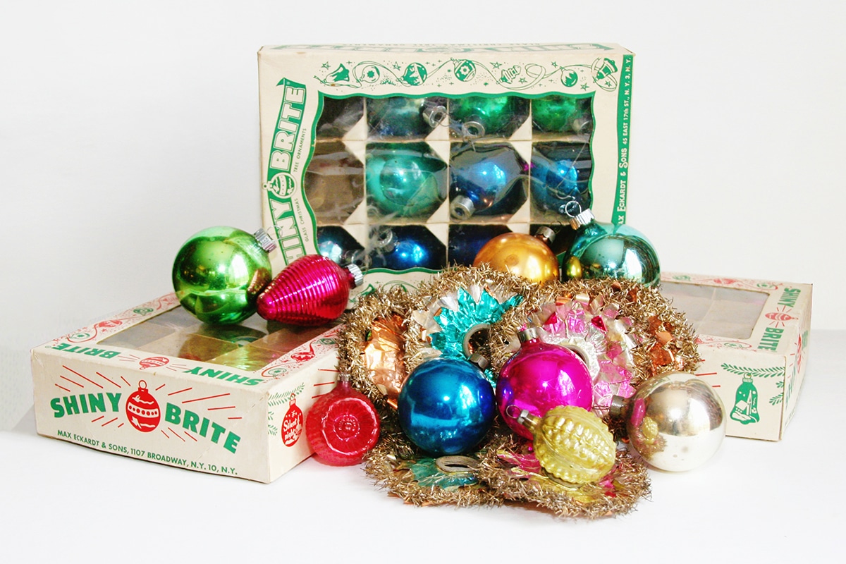 🎄 Deck the Halls for Less: Why Estate Sales are Your Secret to a Meaningful Christmas ✨