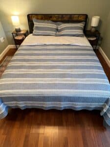 Nautica-Blue-Stripe-Quilt-Set