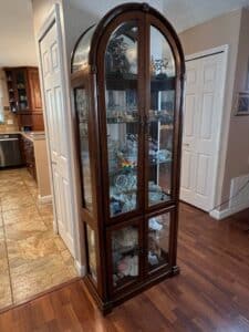 Pulaski-Arched-Top-Curio-Cabinet-second-image