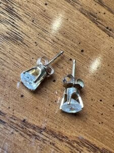 Diamond-Stud-Earrings