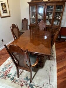 Drexel-Heritage-Traditional-Mahogany-Dining-Set-with-China-Cabinet