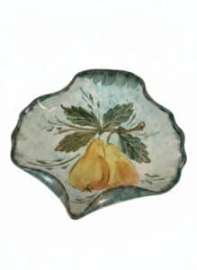 Hand-Painted-Italian-Ceramic-Bowl-with-Pears-and-Metallic-Rim
