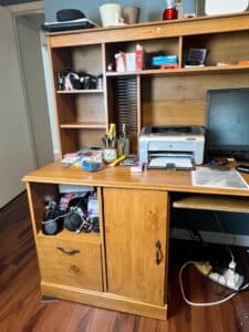Pine-Wood-Computer-Desk-with-Hutch-second-image