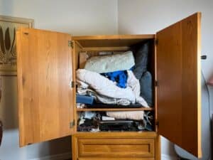 Thomasonville-Oak-Armoire-with-Drawers-third-image