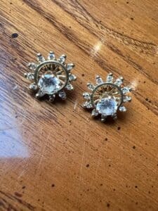 Vintage-Starburst-K-Gold-Earrings-with-Clear-Stones