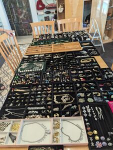 Exquisite Delights that will make you Buy Right sale!