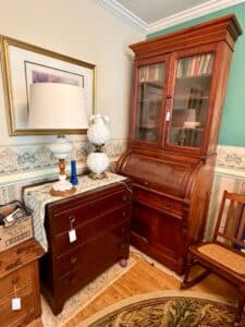 Fantastic Blue Moon: Guns, Furniture, Jewelry, Knives, Decor, Tools, Rugs, Lamps ,Kitchen, Electronics