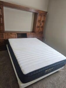 6211