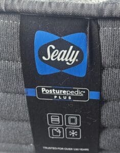 6439