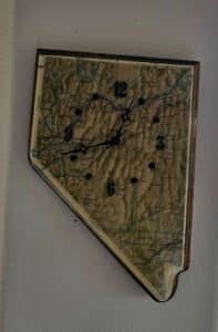 10936
