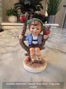 Goebel-Hummel-Apple-Tree-Boy-Figurine-or-I