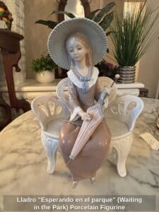 Lladro-Esperando-en-el-parque-Waiting-in-the-Park-Porcelain-Figurine