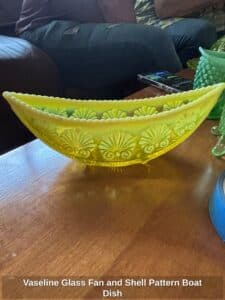 Vaseline-Glass-Fan-and-Shell-Pattern-Boat-Dish