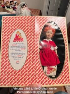 Vintage-Little-Orphan-Annie-Porcelain-Doll-by-Applause-fourth-image